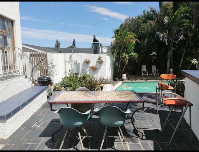 3 BEDROOM HOUSE RENTED IN SUMMERSTRAND